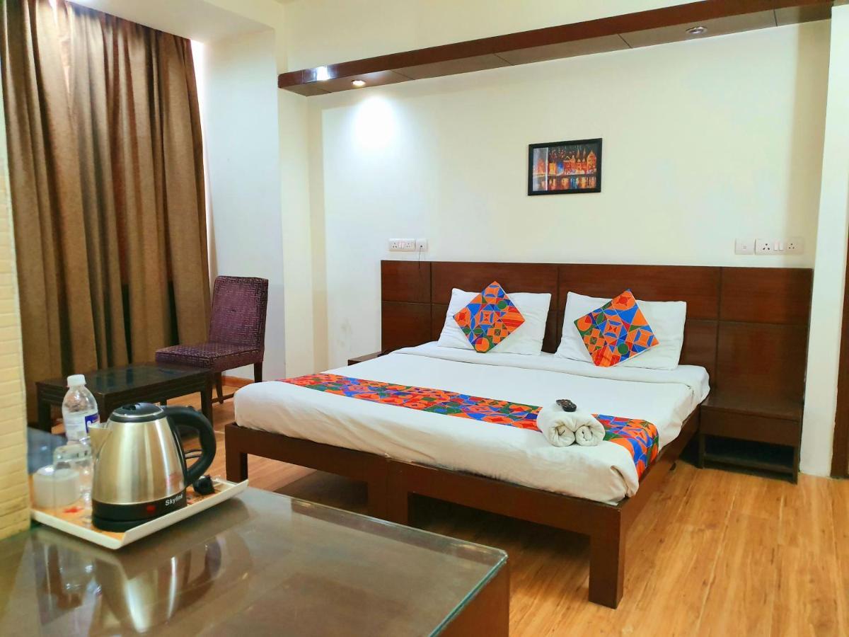 Hotel Merriment Alpha Noida Exterior photo