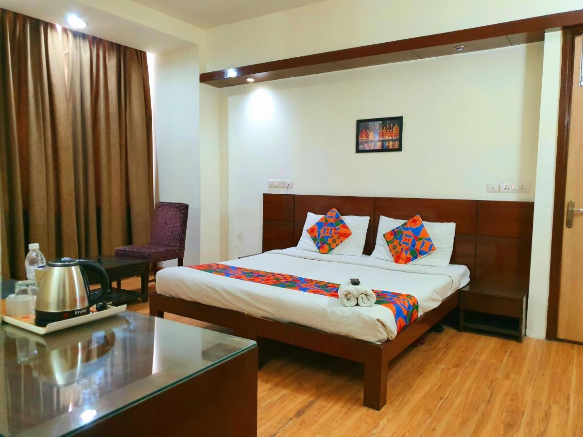 Hotel Merriment Alpha Noida Exterior photo